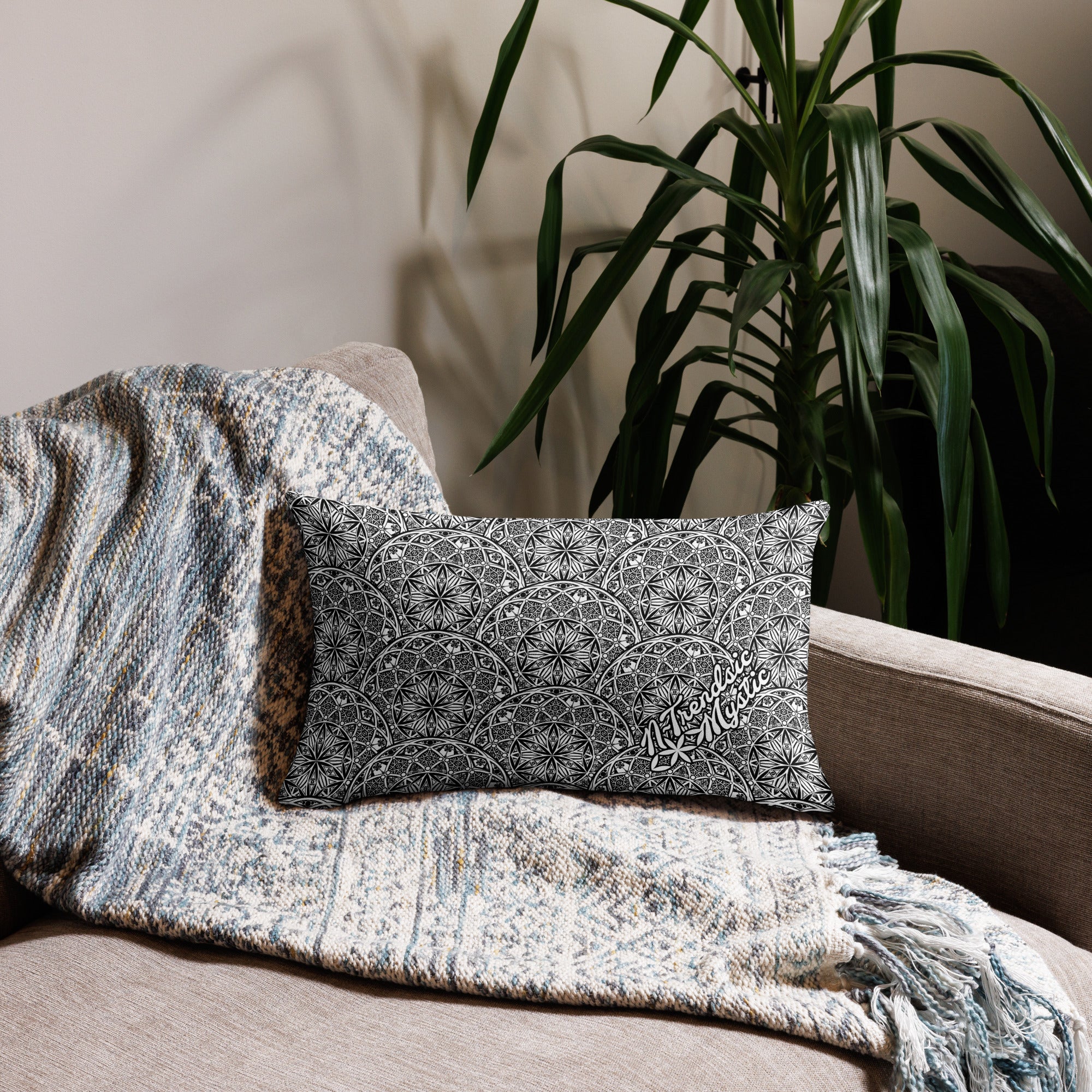 Mystic Eyes – Premium Pillow